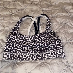 Lululemon sports bra
